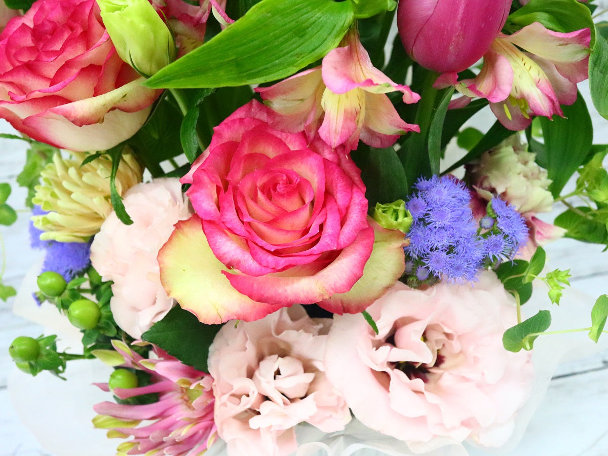 シーズナルピンクのアレンジメント