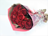 10本の赤バラの花束